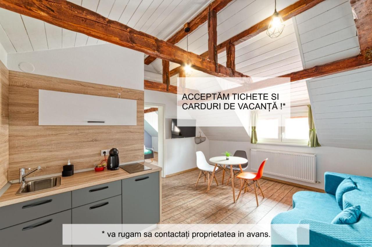 T House Apartment Sibiu Bagian luar foto