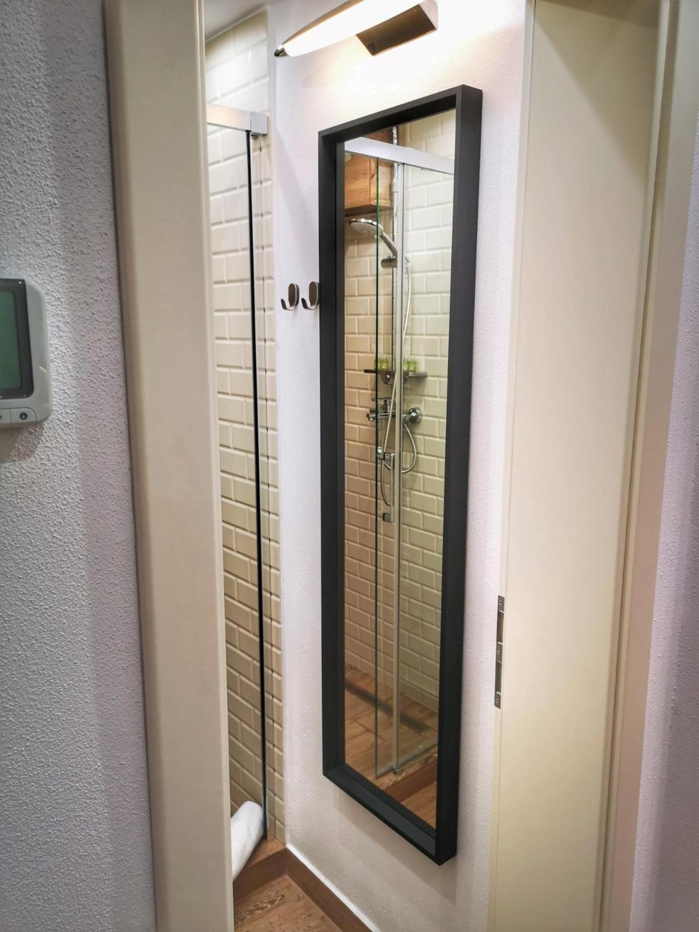 T House Apartment Sibiu Bagian luar foto