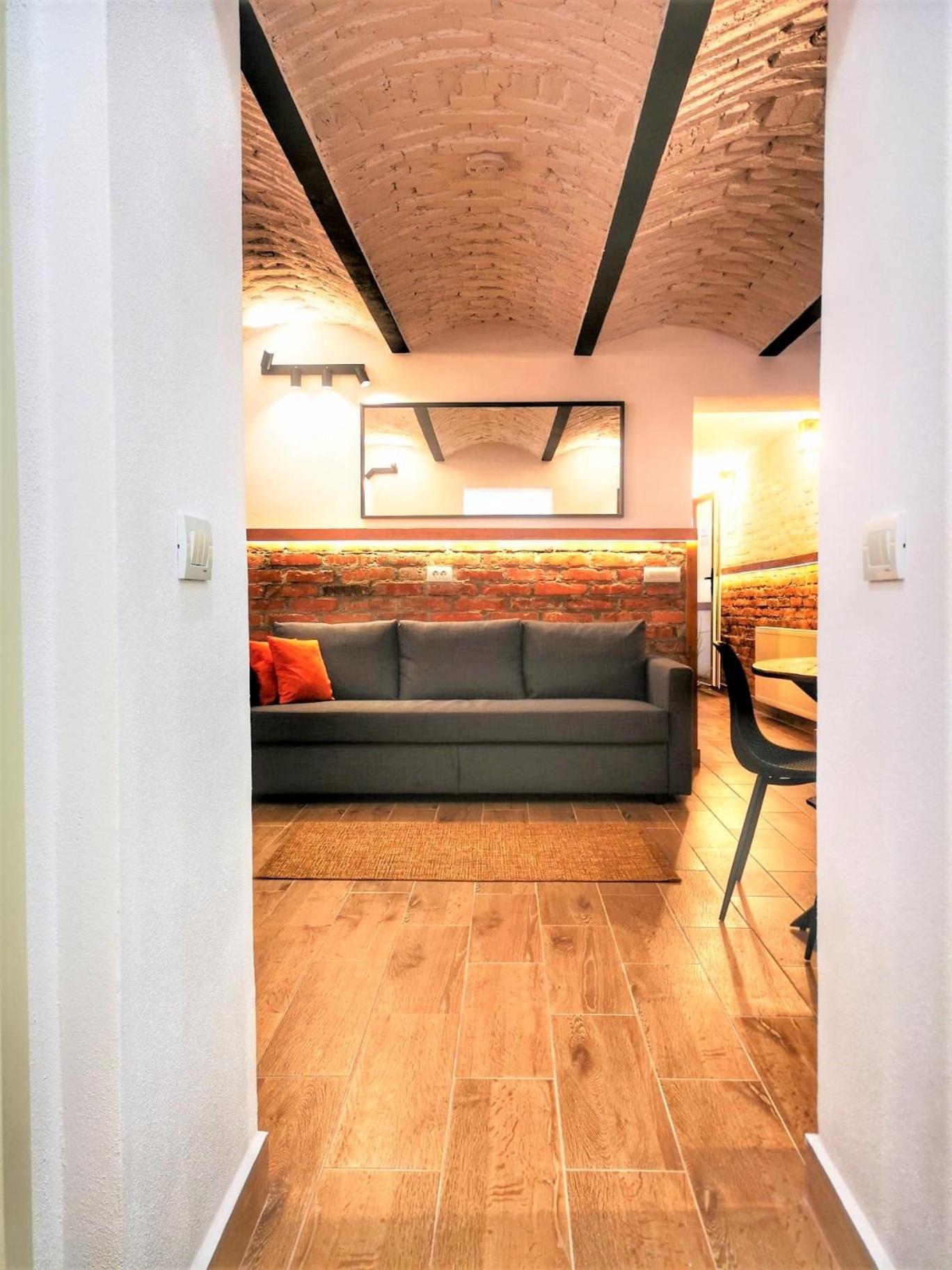 T House Apartment Sibiu Bagian luar foto