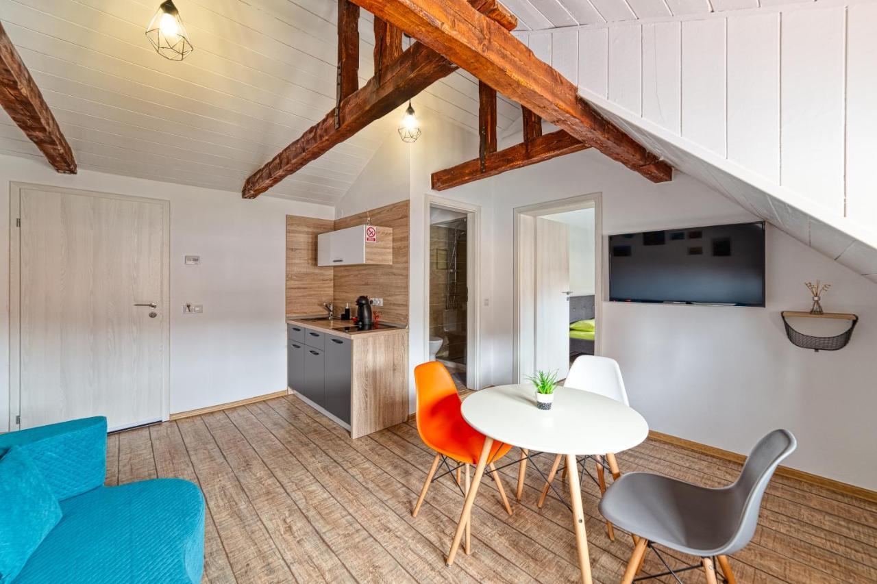 T House Apartment Sibiu Bagian luar foto