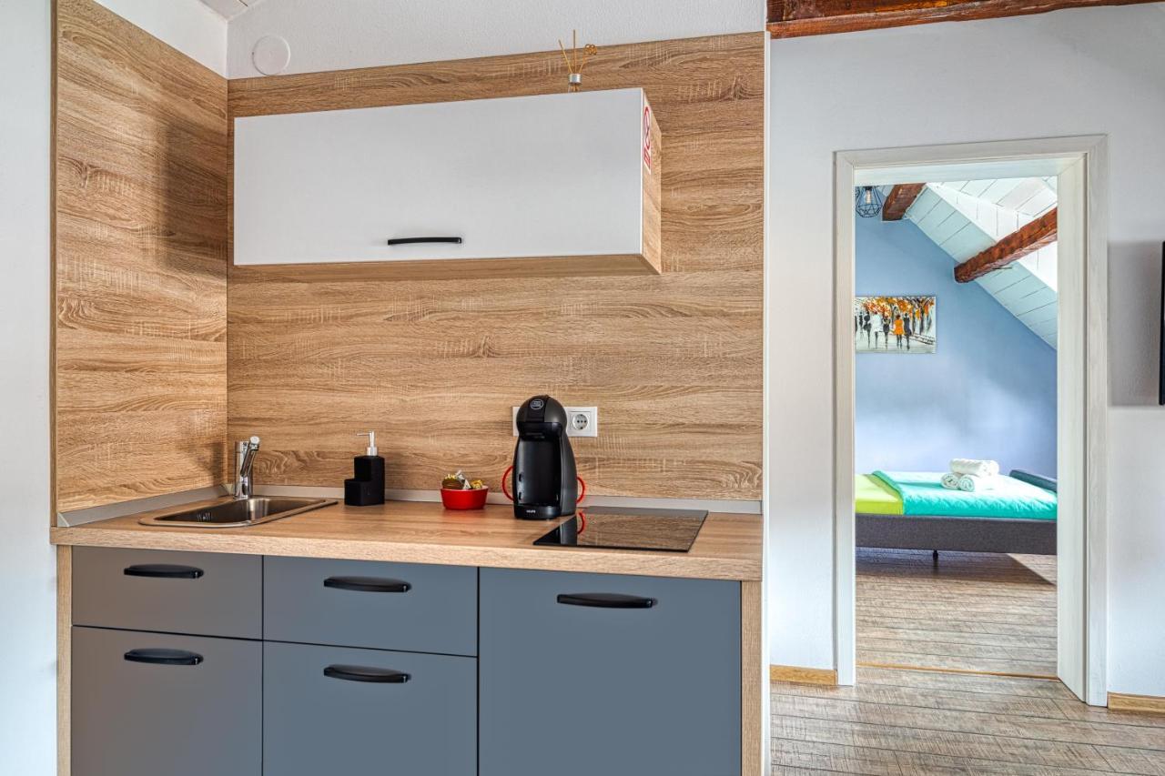 T House Apartment Sibiu Bagian luar foto