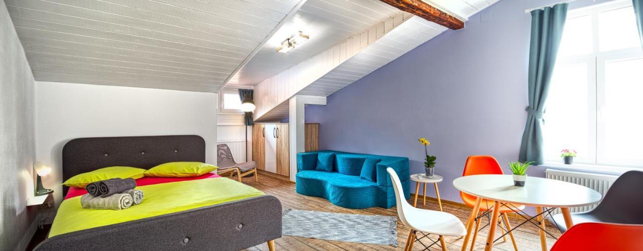 T House Apartment Sibiu Bagian luar foto